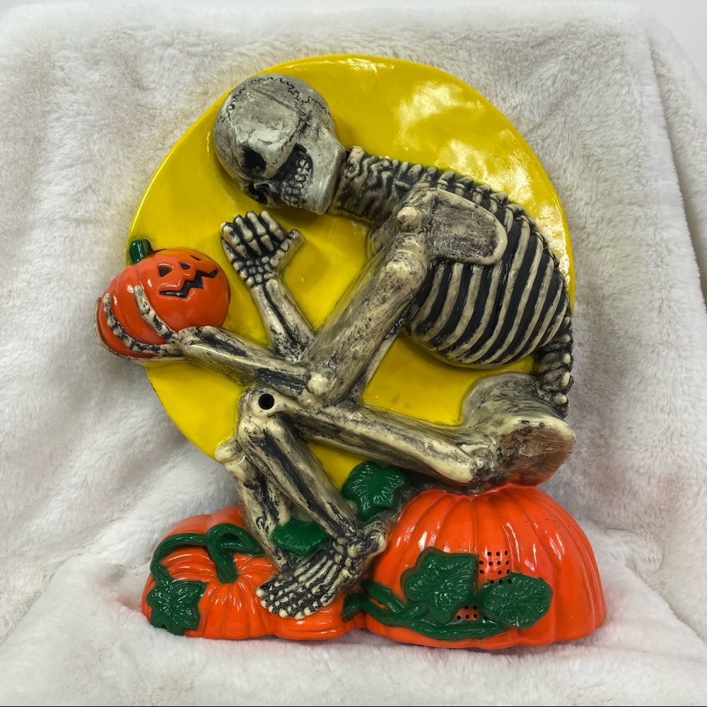 Skeleton Motion Activated 1998 Paper Magic skull Pumpkin Halloween animaTronic
